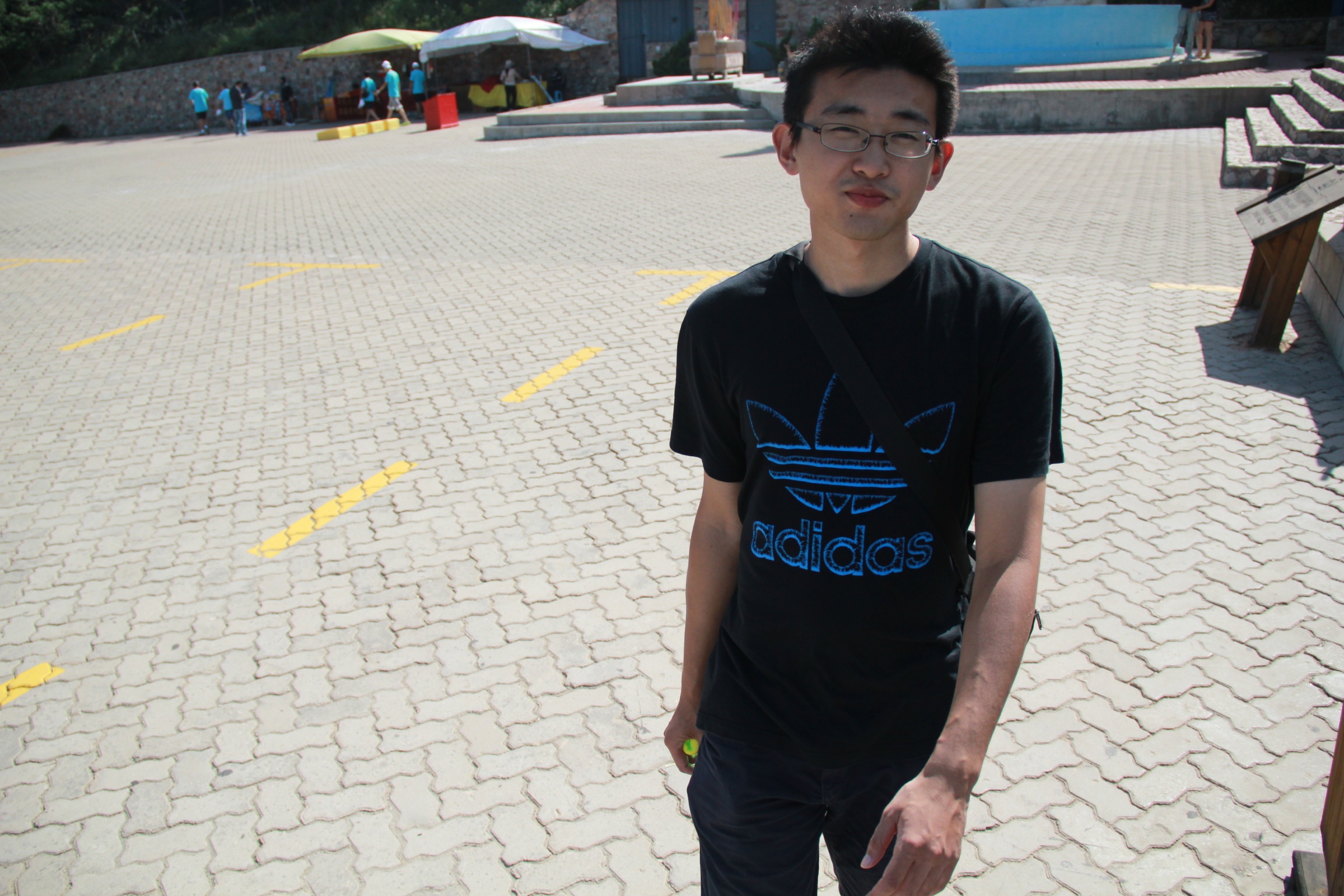 Mingyi Zhang        张鸣一 